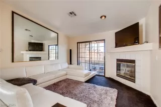 Photo #4: 2313162 Listing 