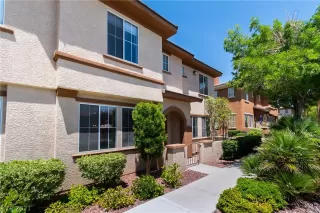 Photo #3: 2313188 Listing