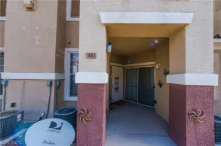 Photo #3: 2313192 Listing 