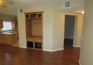 Photo #2: 2313194 Listing 