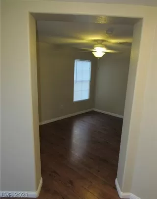 Photo #4: 2313194 Listing 