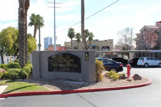 MLS: 2313217 Condo For Sale