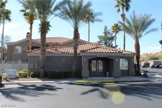 Photo #1: 2313217 Listing 