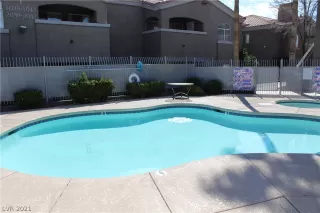 Photo #2: 2313217 Listing 