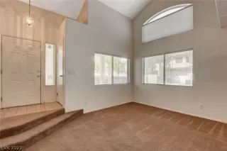 Photo #5: 2313223 Listing 