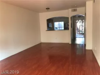 Photo #2: 2313224 Listing 