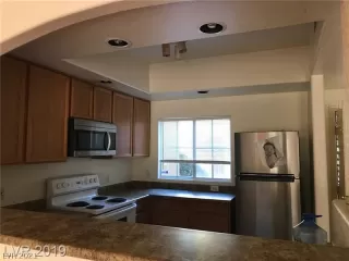 Photo #3: 2313224 Listing 