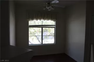 Photo #4: 2313225 Listing
