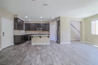 Photo #5: 2313235 Listing 