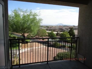 Photo #2: 2313316 Listing 