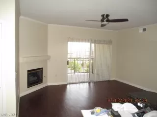 Photo #5: 2313316 Listing 