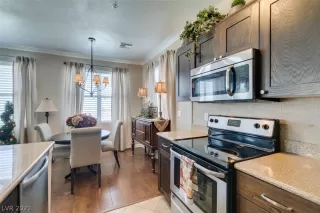 Photo #2: 2313321 Listing