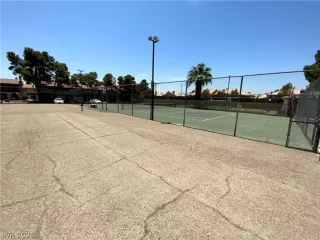 Photo #1: 2313332 Listing 