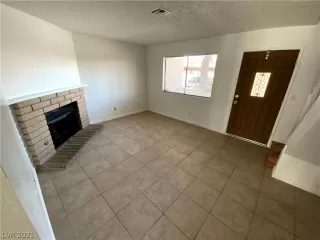 Photo #2: 2313332 Listing 