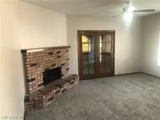 Photo #5: 2313337 Listing 