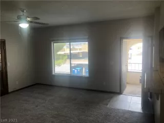 Photo #6: 2313337 Listing 