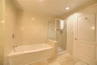 Photo #3: 2313371 Listing