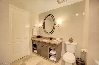 Photo #4: 2313371 Listing