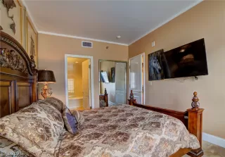 Photo #5: 2313371 Listing