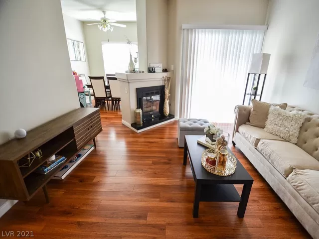 MLS: 2313378 Condo For Sale