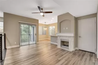 Photo #3: 2313394 Listing 