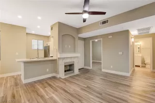 Photo #6: 2313394 Listing 