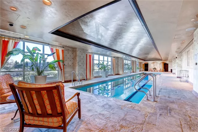 MLS: 2313429 Condo For Sale