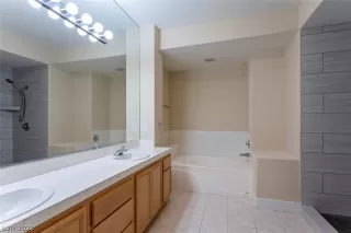 Photo #3: 2313452 Listing