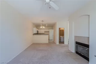 Photo #5: 2313475 Listing