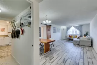 Photo #2: 2313557 Listing 