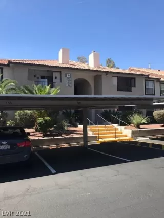 Photo #3: 2313569 Listing 