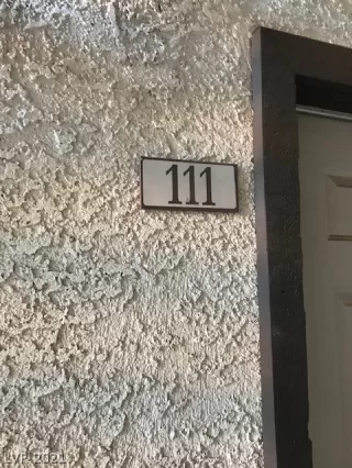 Photo #4: 2313569 Listing 