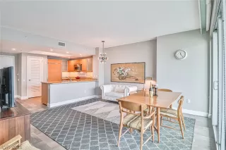 Photo #5: 2313626 Listing 