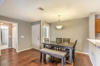 Photo #4: 2313630 Listing 