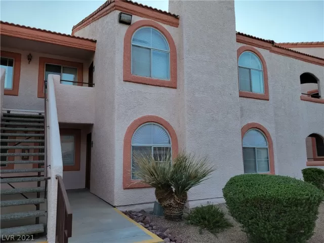 MLS: 2313644 Condo For Sale