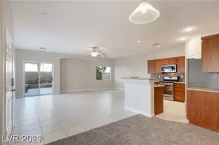 Photo #1: 2313661 Listing 