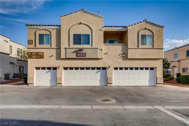 MLS: 2313716 Condo For Sale