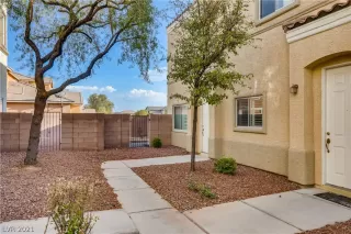 Photo #2: 2313716 Listing 