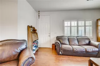 Photo #4: 2313716 Listing 