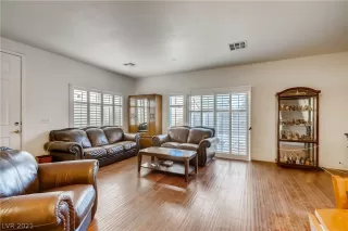 Photo #6: 2313716 Listing 