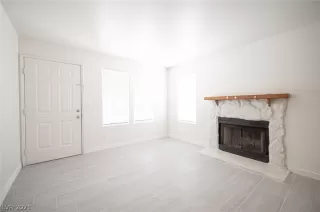 Photo #6: 2313746 Listing 