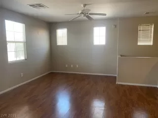 Photo #2: 2313748 Listing 