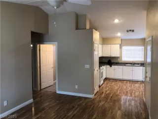 Photo #2: 2313753 Listing