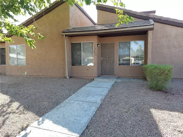 MLS: 2313770 Condo For Sale