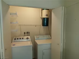 Photo #3: 2313770 Listing 