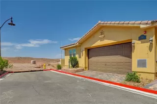 Photo #1: 2313804 Listing