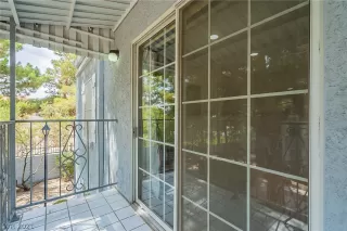 Photo #2: 2313812 Listing 