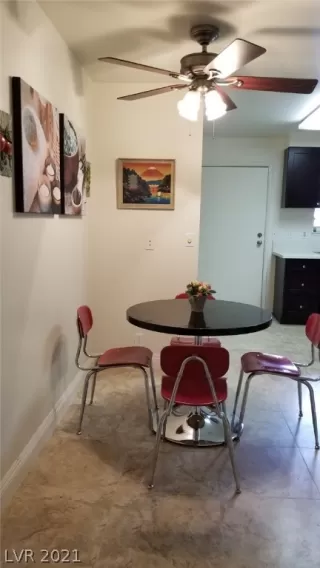 Photo #3: 2313838 Listing