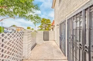 Photo #2: 2313840 Listing