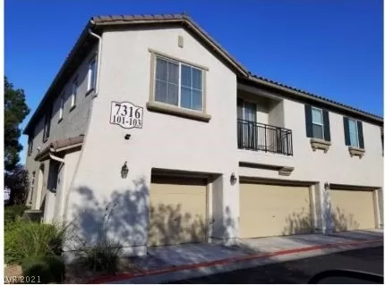 MLS: 2313878 Condo For Sale